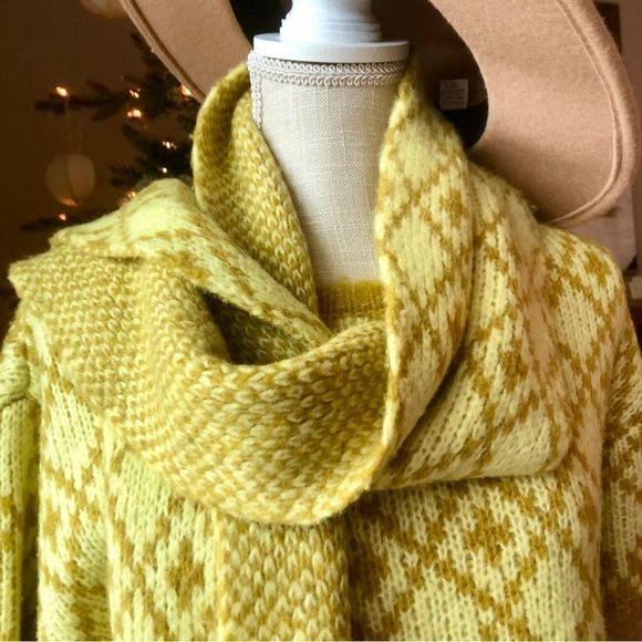 Anthro Set Maeve Sigfried Sweater and Scarf - Picture 10 of 12